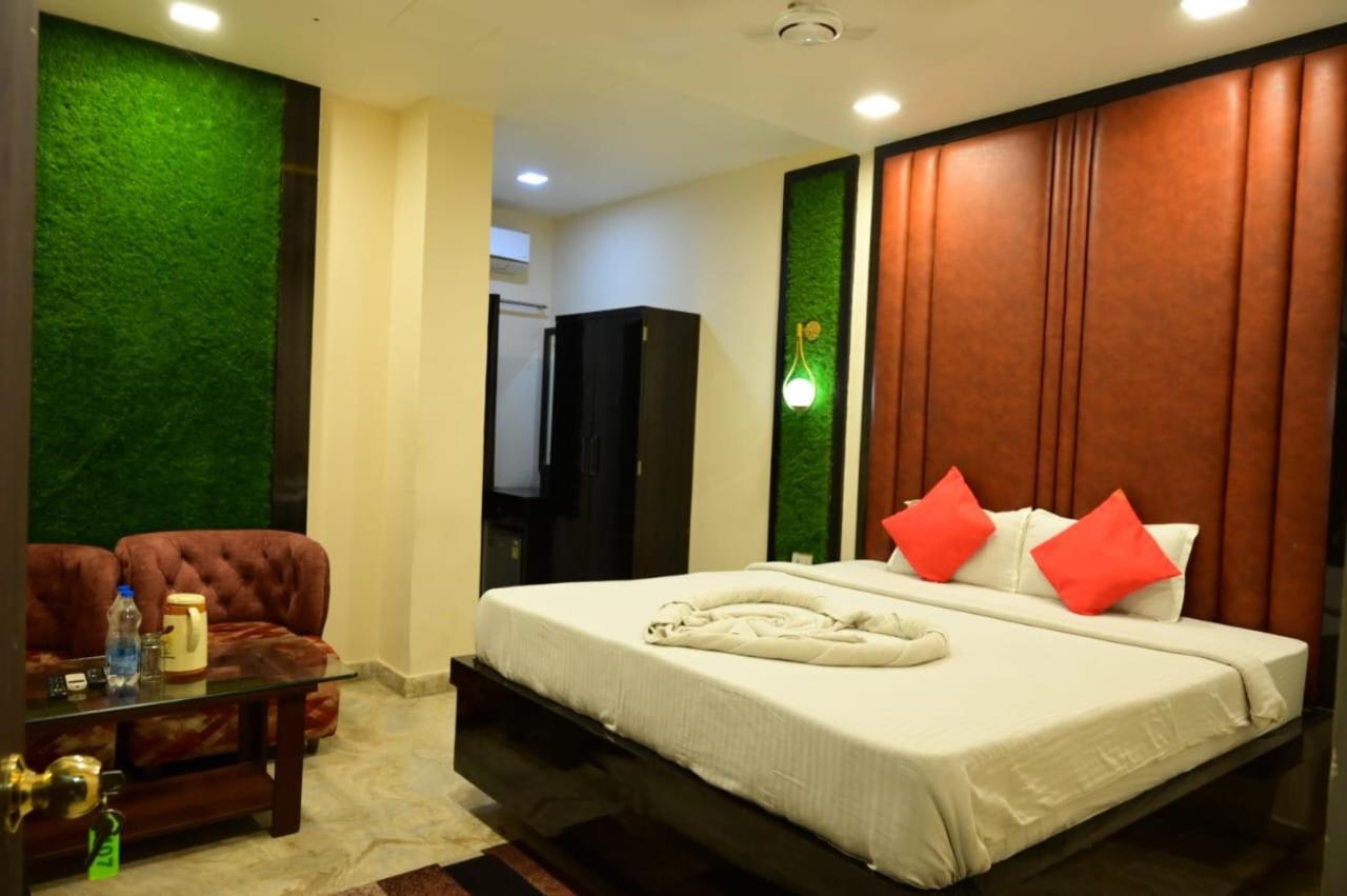 The Prestige Hotel & Convention Panposh Bagian luar foto