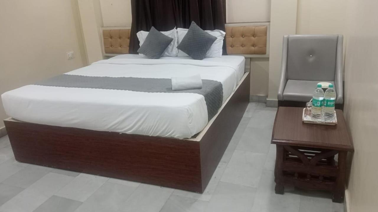 The Prestige Hotel & Convention Panposh Bagian luar foto